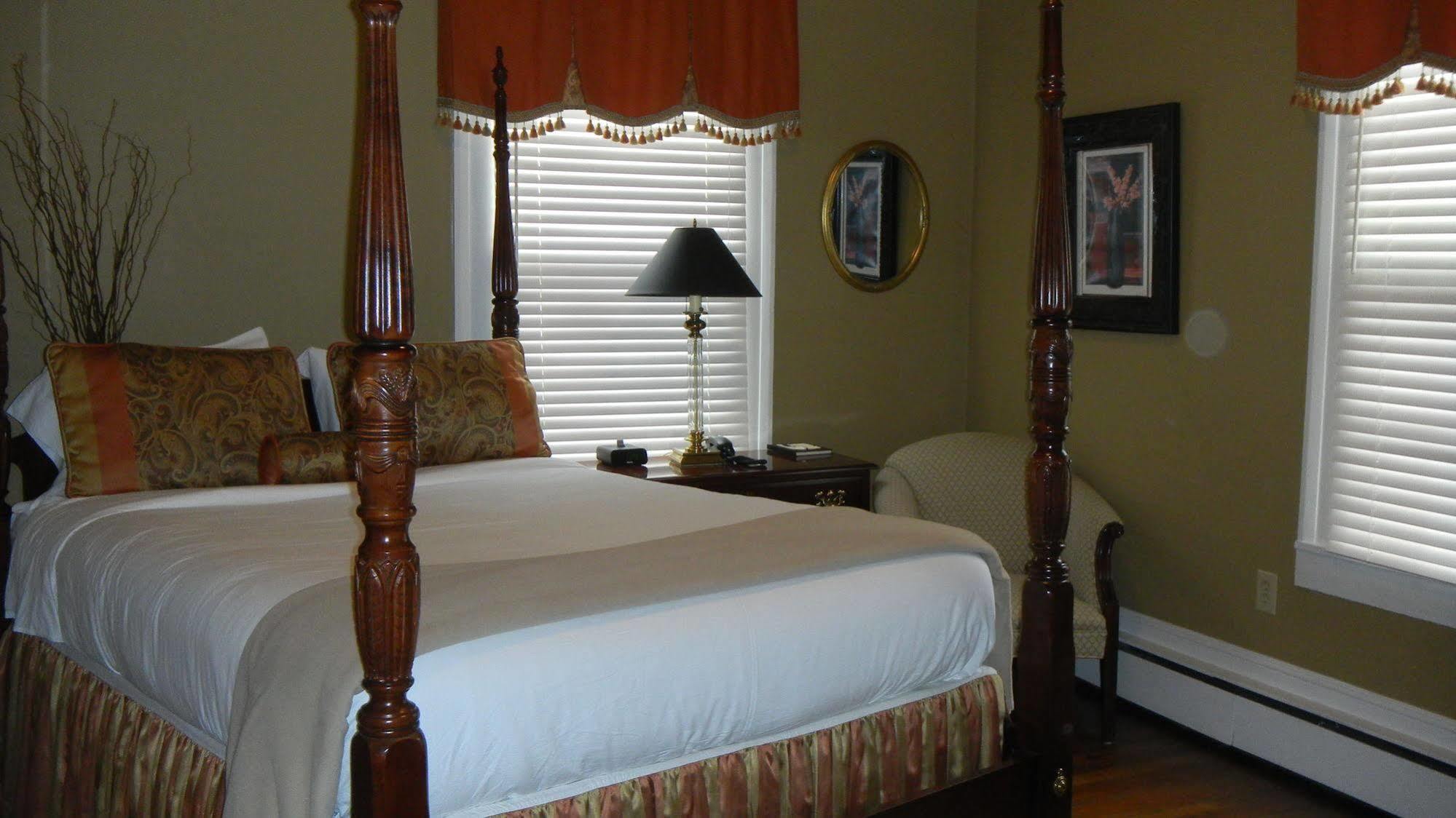 The Ashford Inn Clinton Екстериор снимка